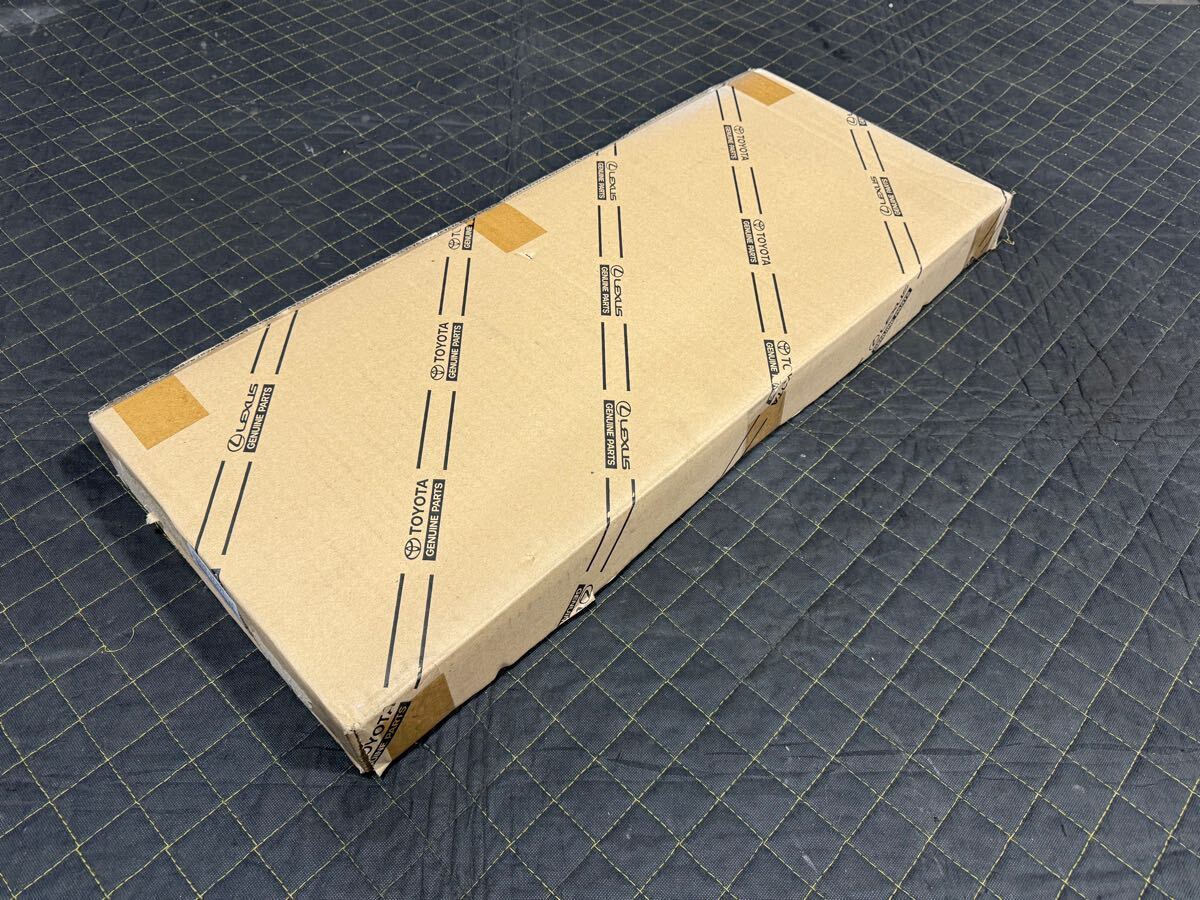 新品 トヨタ純正 ランドクルーザー 100 リアドアモールディング 右 品番 75075-60041-H2 拍卖