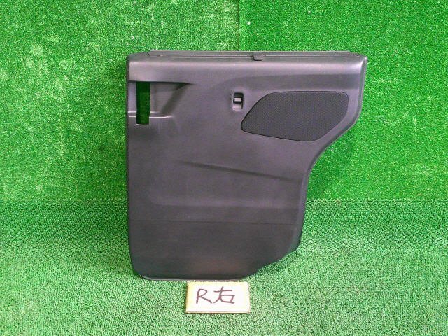 4kurudepa R4年 ルークス 5AA-B44A 右 リア ドア トリム 内張り 82900-7NB3A B45A B47A B48A 82900-7NA0A拍卖