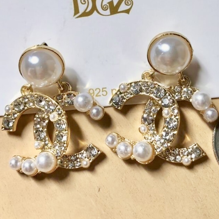 韓国 ピアス ゴールド ダブルCC 大ぶり 大きめ ラインストーン 揺れる拍卖