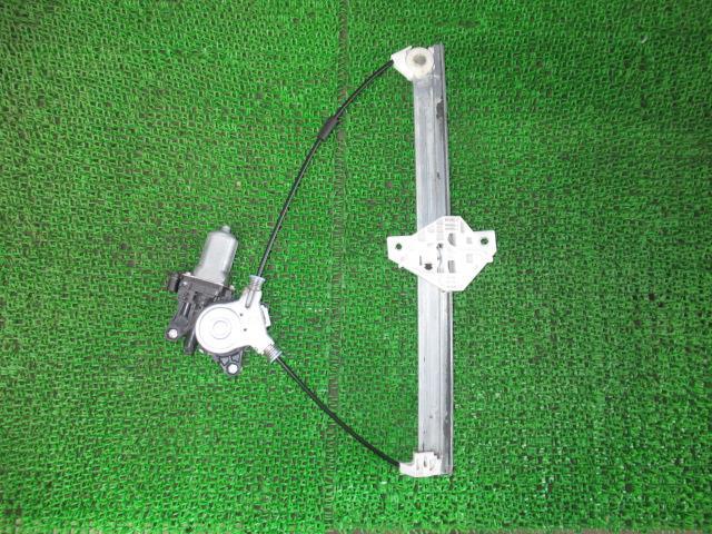 アルト DBA-HA24S 左フロントドア パワーウィンドモーター レギュレータモーター 83402-72J00 83402-72JV0 83460-72J00 /42142拍卖