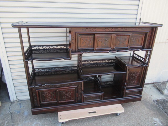 美品■茶箪笥■飾り棚 透かし彫り 幅約167㎝/高さ約113.5㎝ 松竹梅 鶴/鶯 彫刻 和家具 シノワズリにも~ 昭和レトロ拍卖