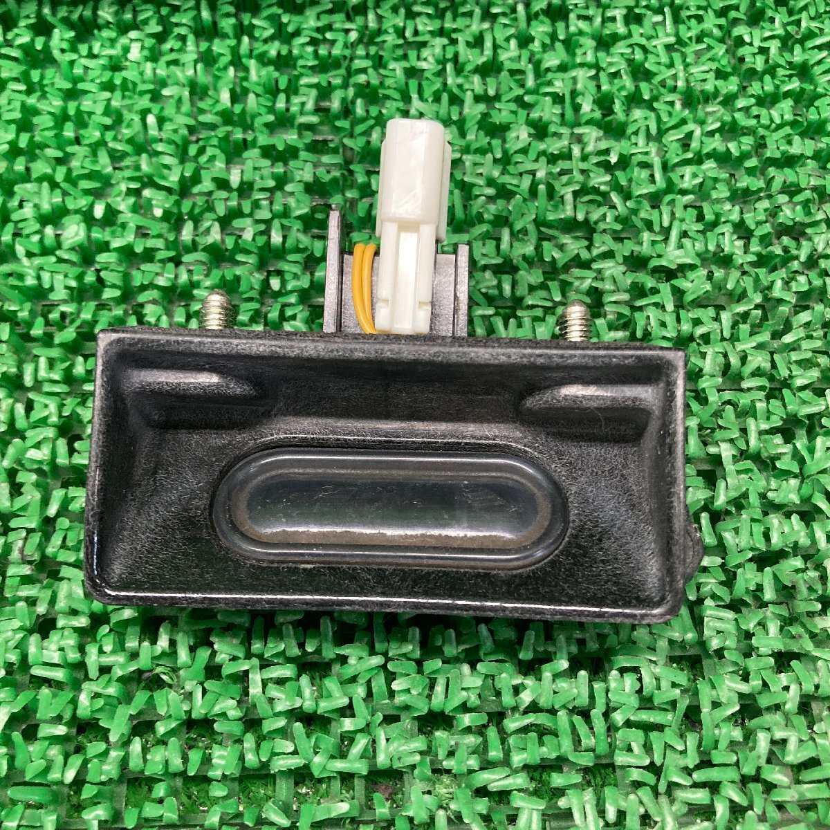 ♪♪フィット GE6 G リアゲートスイッチ バックドア (W11585)♪♪拍卖