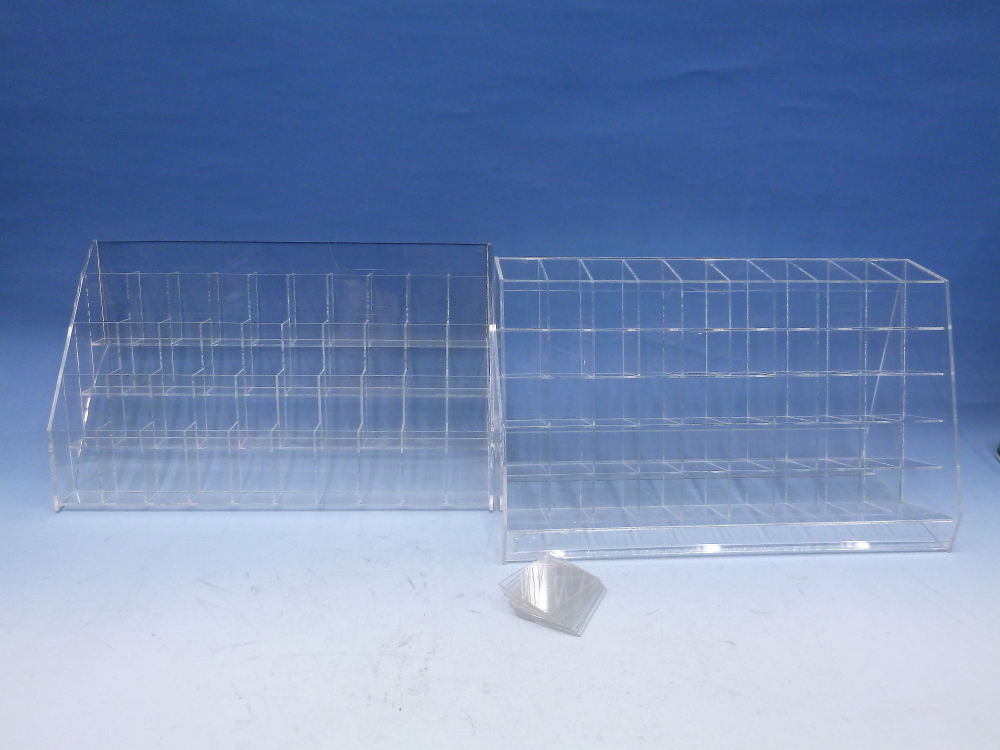 アクリル製 什器 陳列 展示 2台 ジャンク 破損あり 店舗拍卖