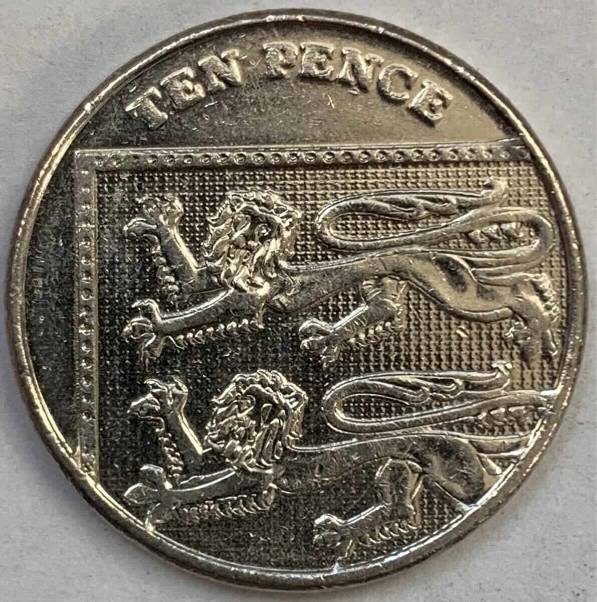 海外コイン イギリス 10ペンス 2014年 国章 盾 シールド エリザベス2世拍卖