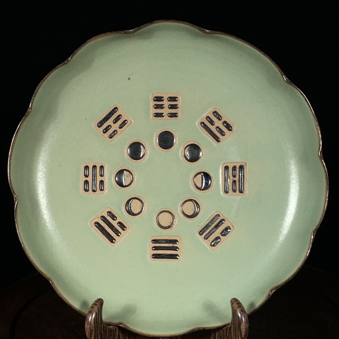 *珍品旧蔵* 宋 汝 八卦紋花口盤 唐物 中国瓷器 中国古玩 ZK1216拍卖