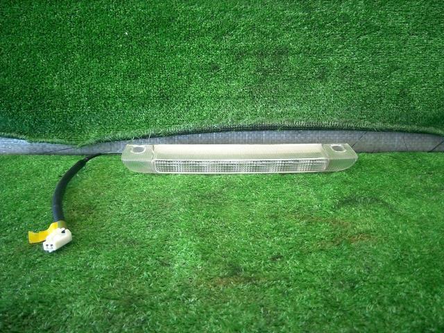 ムーヴ DBA-L175S ハイマウントストップランプ カスタムXCエディション T17 81570-B2120拍卖