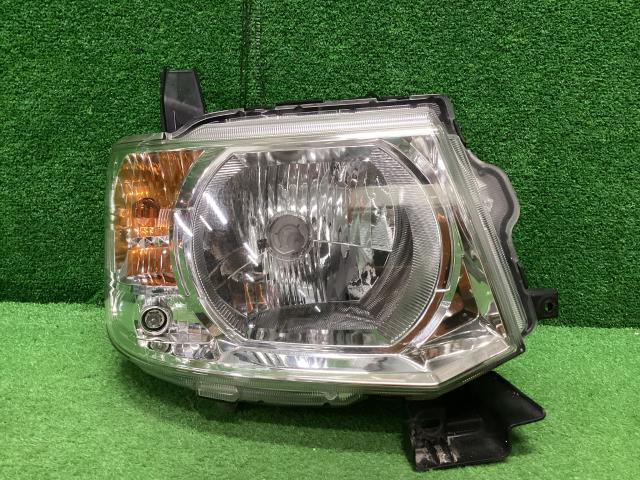 eKワゴン DBA-H82W 右ヘッドランプASSY MS T62 8301A602拍卖