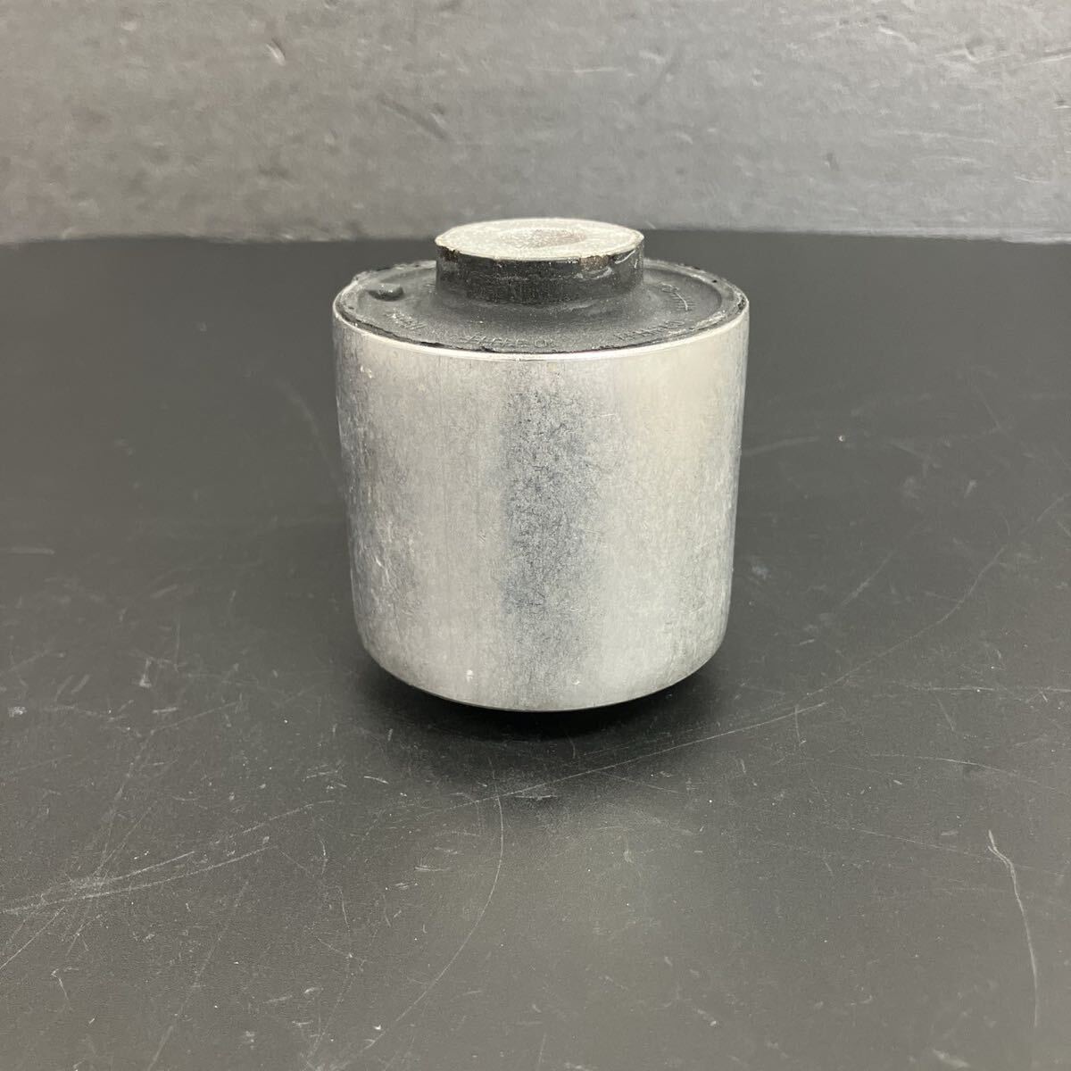 レムフォルダ C-1936 取り外し品 LEMFORDER ゴム金属 ブッシュアーム 33263 01/3326301 Mercedes-Benz ベンツ Sクラス W221 レムフォード拍卖