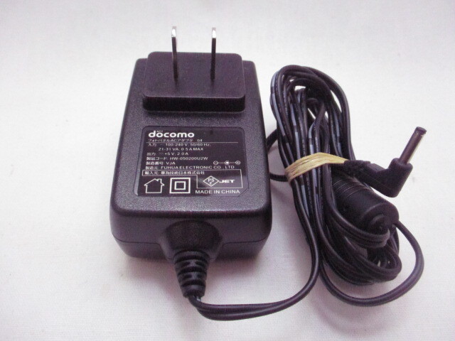 AD35235★NTT docomo★ACアダプター★04 HW-050200U2W★保証付!即決!拍卖