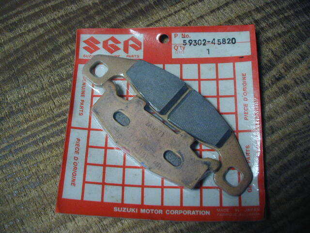 52186★VX800★未使用・フロントブレーキパッド(45820)拍卖