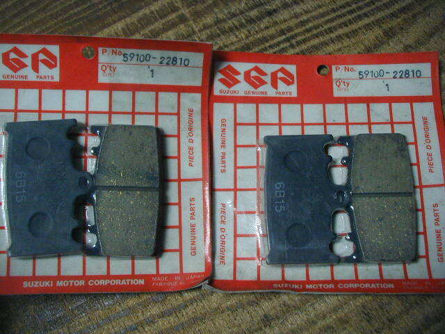 52194★RGV250ガンマ(VJ22A)バンデット400(GK7AA)★未使用・フロントブレーキパッド(22810)拍卖
