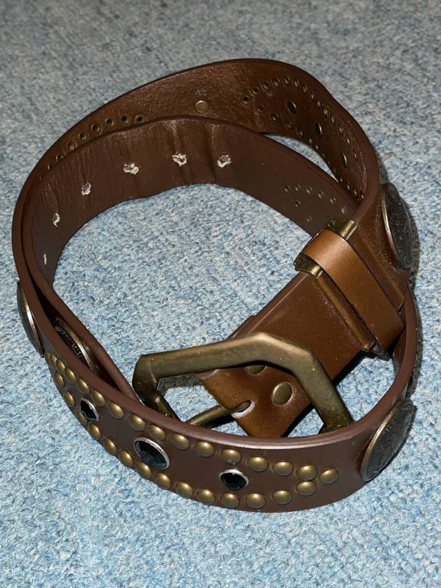 ☆ 【レザーベルト】アメリカンコイン風スタッズ付き/ユーズド風デザイン拍卖