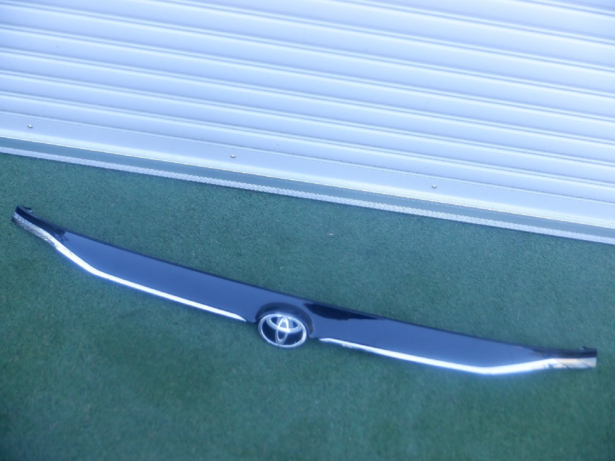 新車外し トヨタ純正 AGH40W AGH45W AAHH40W AAHH45W 40 アルファード バックドア リアゲート リア ガーニッシュ パネル 76801-V2010 黒202拍卖
