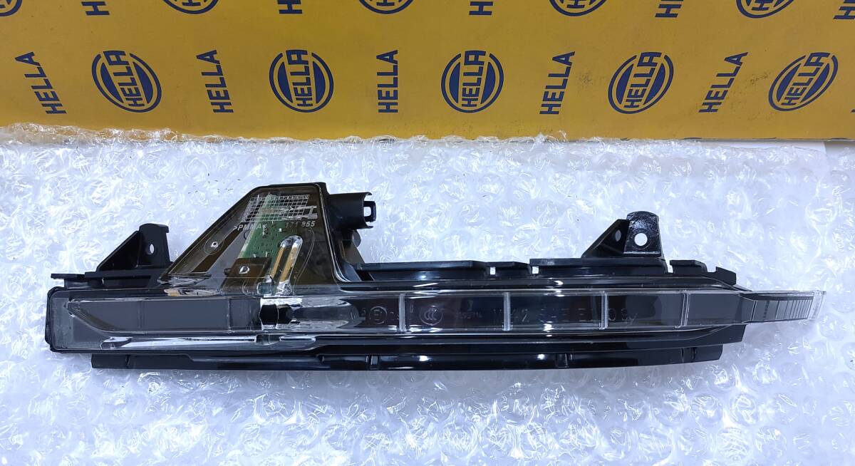 (送料込) AUDI アウディ A7(4G) ドアミラーウィンカーランプ左側【アウディ純正OEM HELLA製・新品】拍卖