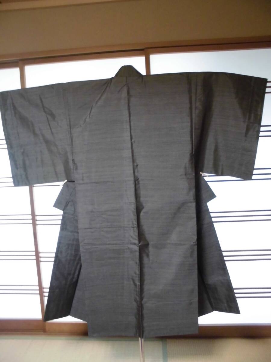 【本場大島紬】男物アンサンブル 亀甲柄(新品)拍卖