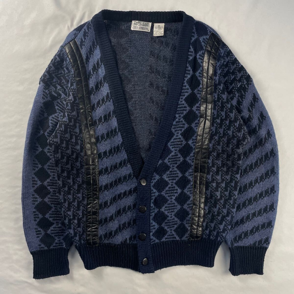 US Vintage 90s City Streets アクリル ウール 好配色 レザーパッチ クレイジーパターン 幾何学模様 アート 総柄 デザインカーディガン拍卖