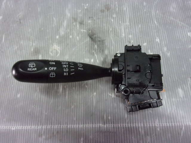 【2668】2007年式 エブリィ DA64W K6Aターボ コンビネーションスイッチ ワイパースイッチ ディマースイッチ 棚G10拍卖
