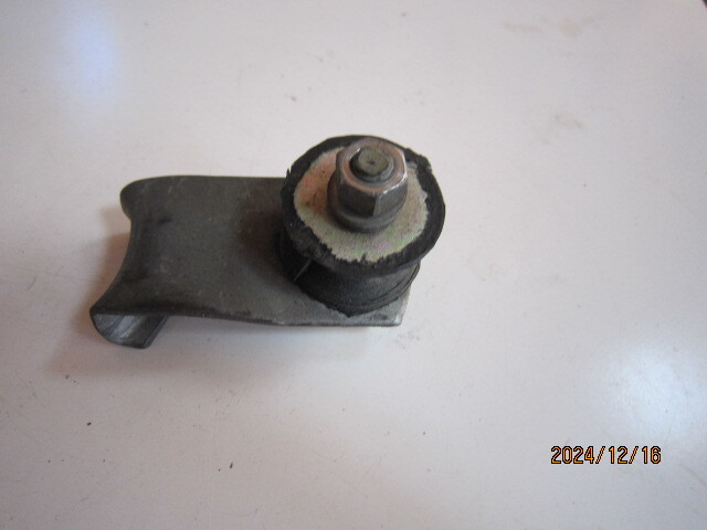 769. XN12A ローバーミニ98年式純正 マフラー取り付けブラケット1個拍卖