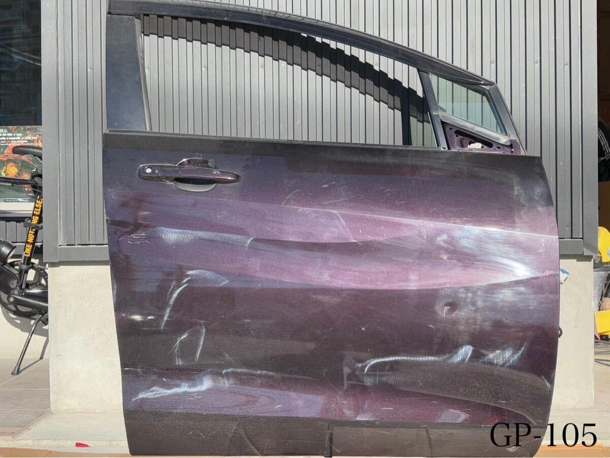 105【マツダ:プレマシー】右フロントドア CWFFW 28W ラディアントエボニーマイカ キズヘコミ多数※佐川急便発送着払い拍卖