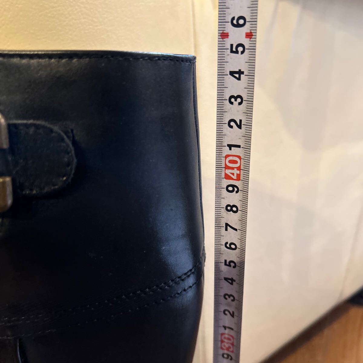 CAROL 本革 黒ロングブーツ 24.5cm 本州のみ送料無料で北海道、九州、沖縄県、離島は着払いと致します。拍卖