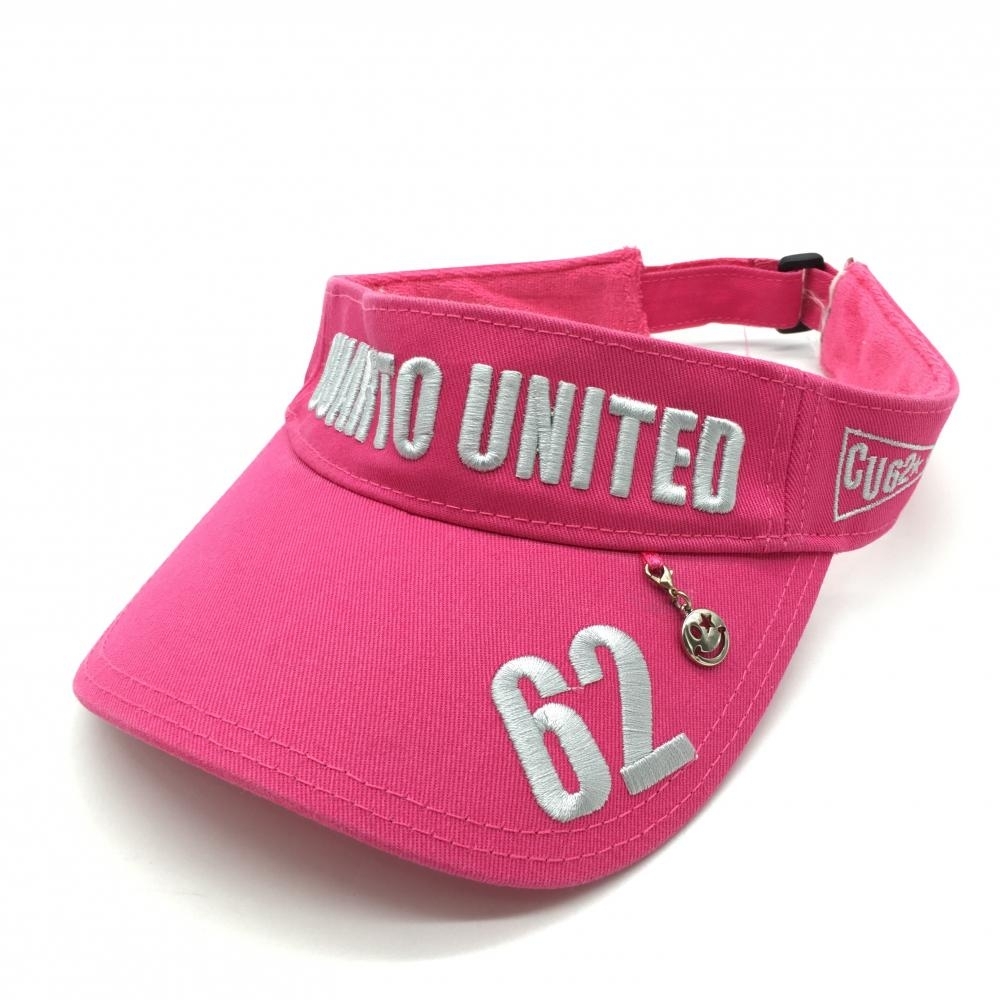 【美品】クアルトユナイテッド サンバイザー ピンク×白 ロゴ刺しゅう ニコちゃんチャーム付き ゴルフウェア CUARTO UNITED拍卖