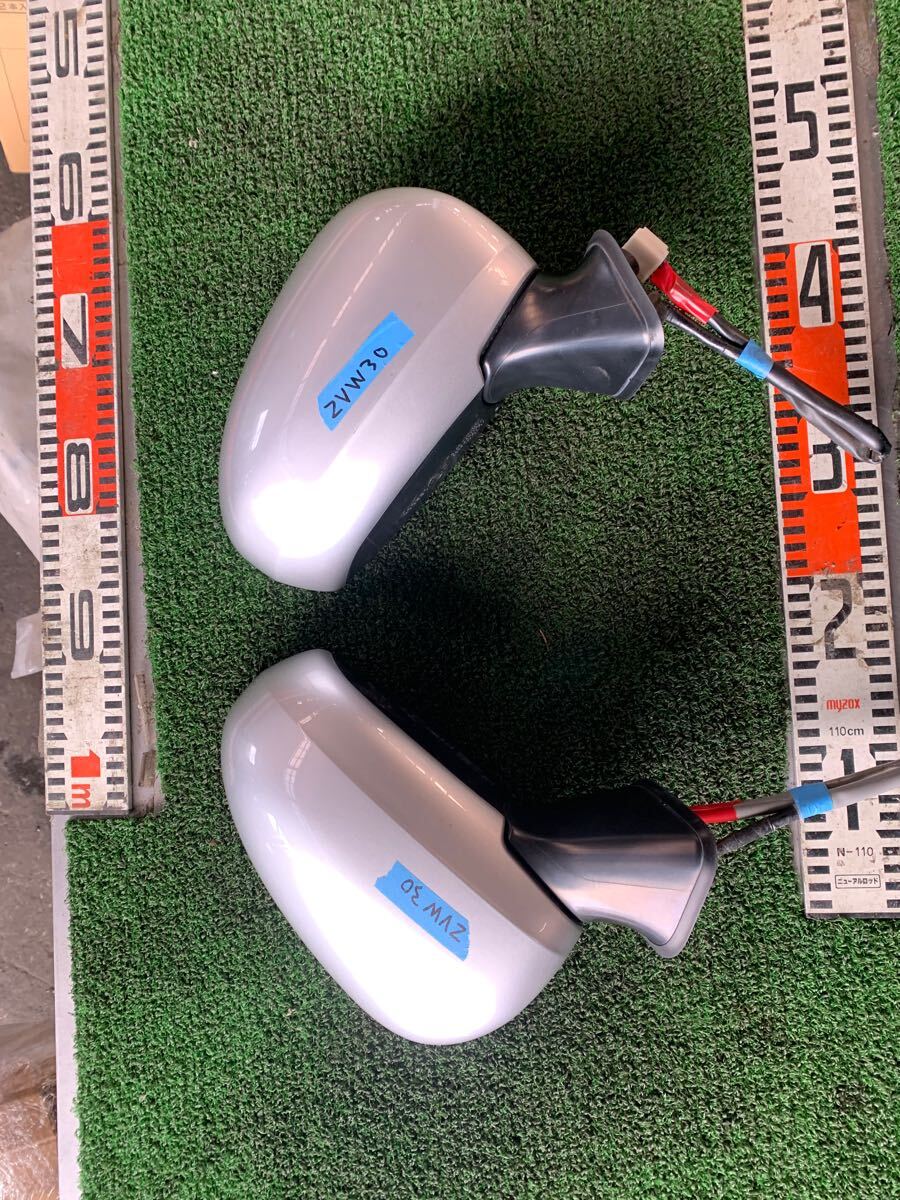 プリウス zvw30 左右 ドアミラー シルバー拍卖