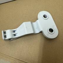 三菱 ふそう FUSO ファイター 純正 ヒンジ 右側 ファイター MK435451【X-3】拍卖