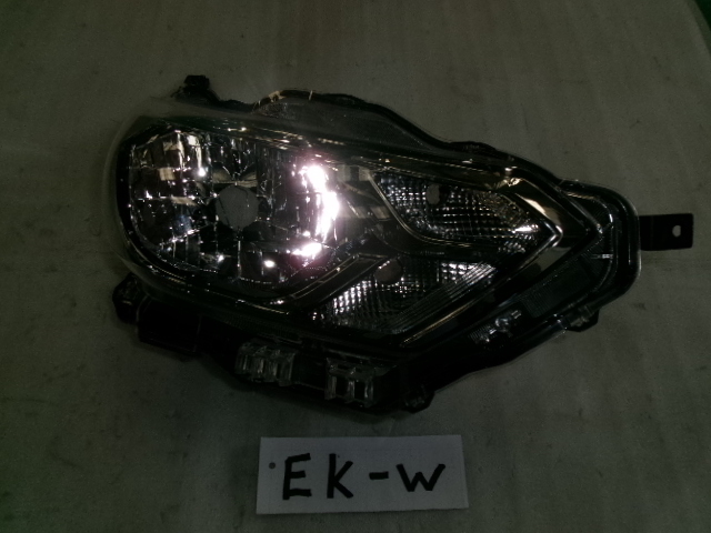 EK-W B33W 右ヘッドランプユニット ハロゲン 即決 7043拍卖