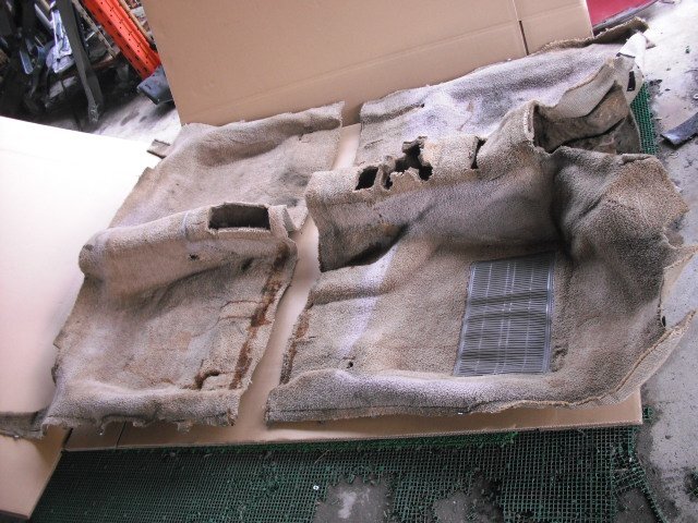 『B241』MS112,5M-EU,クラウン,ロイヤルサルーン,CROWN,フロアカーペット,k前z MS110拍卖