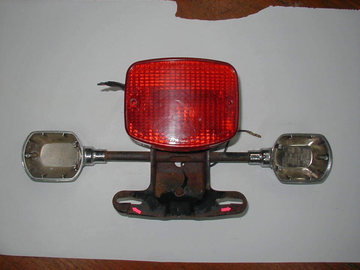 ■KZ1000Z1R■純正テールランプステー■おまけ当時物純正ウインカーケース絶版貴重希少レアZ1R1Z2Z750FXKZ1000Mk.2Z90ZⅡZ400FXZ250FT拍卖