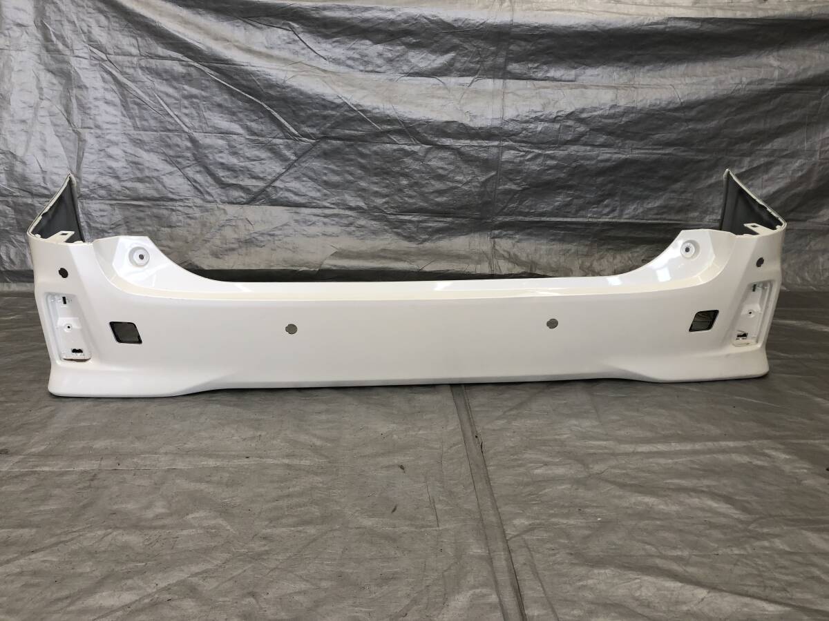 □□2312-NN51LL 即決!トヨタ 純正 AGH30W AGH35W 30系 アルファード S ヴェルファイア Z 後期 リアバンパー ホワイトパール 52159-58190 拍卖