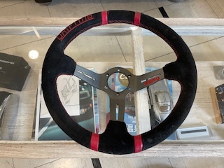 ■ゲーム用に!モモ型(MOMOタイプ)/ バックスキン ディープ ステアリング ハンドル 34㎝ ジャンク品拍卖