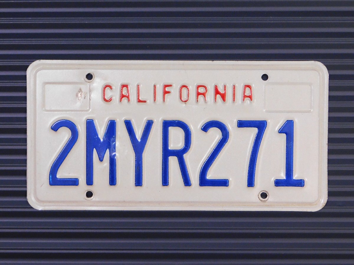 ナンバープレート【カリフォルニア州】アメリカ ヴィンテージ ガレージ 陸運局払い下げ E-67拍卖