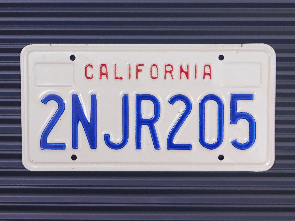 ナンバープレート【カリフォルニア州】アメリカ ヴィンテージ ガレージ 陸運局払い下げ E-66拍卖