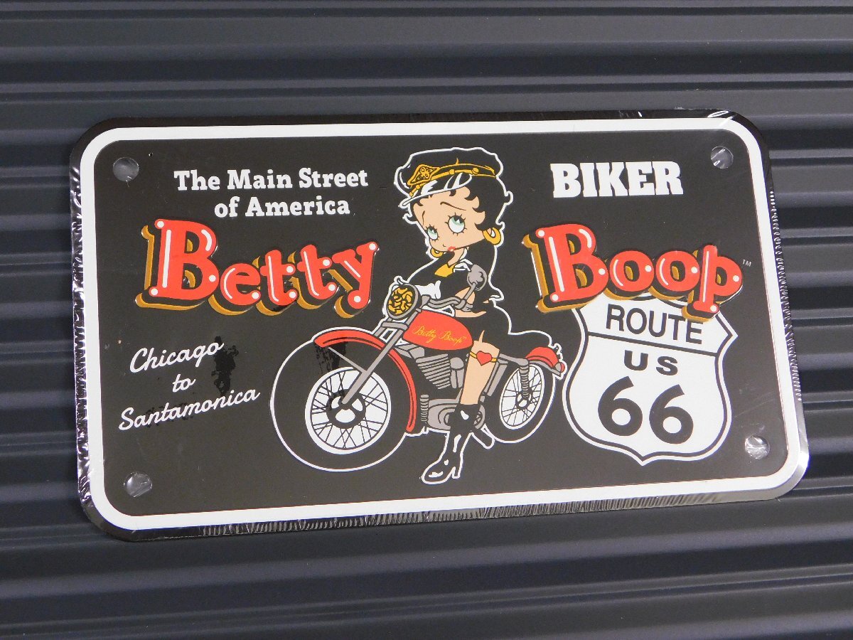 ◆送料\110◆【Betty Boop・ベティちゃん】※《バイカーCMプレート / BT-BIKER】 アメリカン雑貨 ナンバー ライセンスプレート拍卖