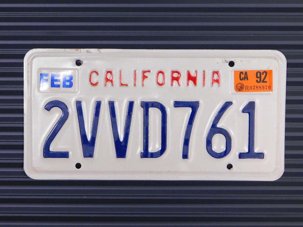 ナンバープレート【カリフォルニア州】アメリカ ヴィンテージ ガレージ 陸運局払い下げ E-69拍卖
