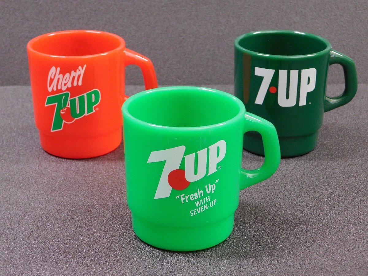 【7UP・セブンアップ】※《スタッキングマグカップ・容量330ml / 3個セット》 プラスチック製 アメリカン雑貨拍卖