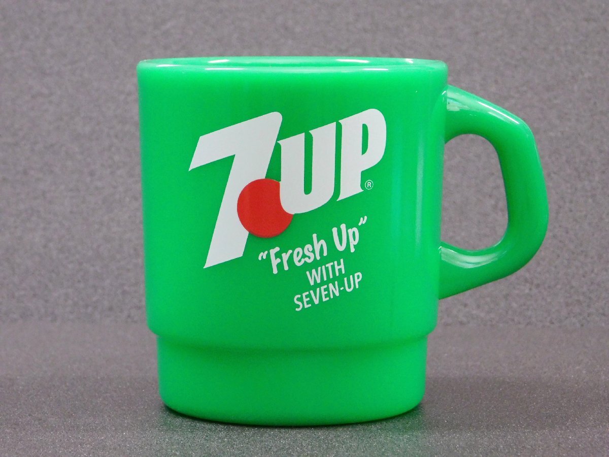 送料\390【7UP・セブンアップ】※《スタッキングマグカップ・容量330ml / グリーン》 プラスチック製 アメリカン雑貨拍卖
