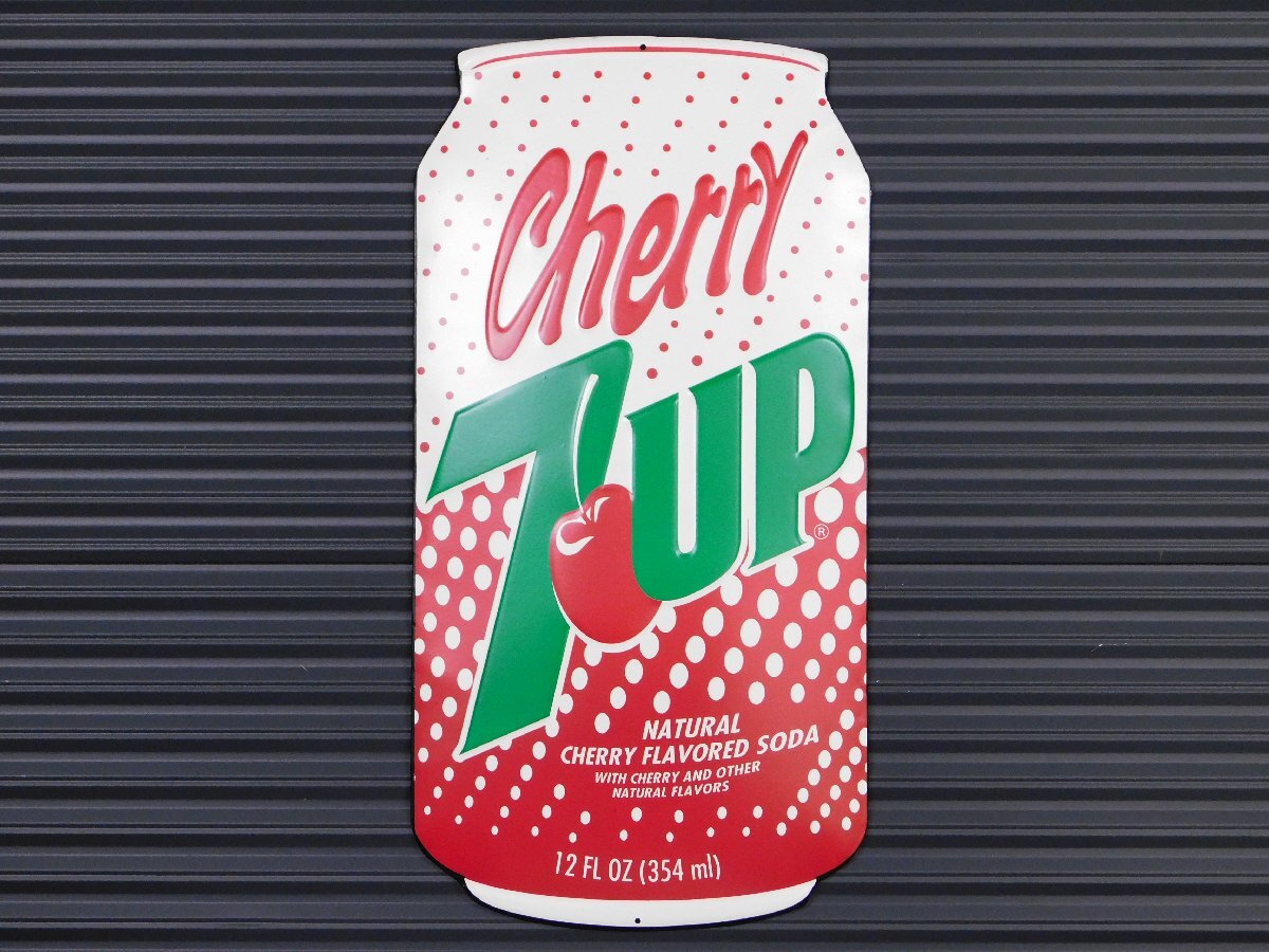 【7UP・セブンアップ チェリー】※《エンボスメタルサイン / 缶型》 アメリカン雑貨 エンボス看板 13拍卖