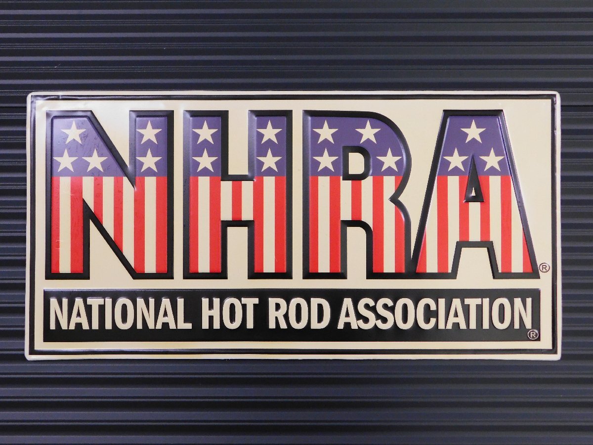 【NHRA AMERICAN FLAG・全米ホットロッド協会】※《エンボスメタルサイン》 アメリカン雑貨 エンボス看板 ブリキ看板 58拍卖