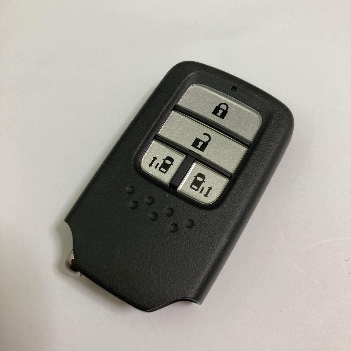 72147-T6A-U41 新品未使用 純正 HONDA ホンダ スマートキー 4ボタン CY-KH97A0BJ キーレス リモコン DRIVER1ドライブ1 両側スライド 241224拍卖