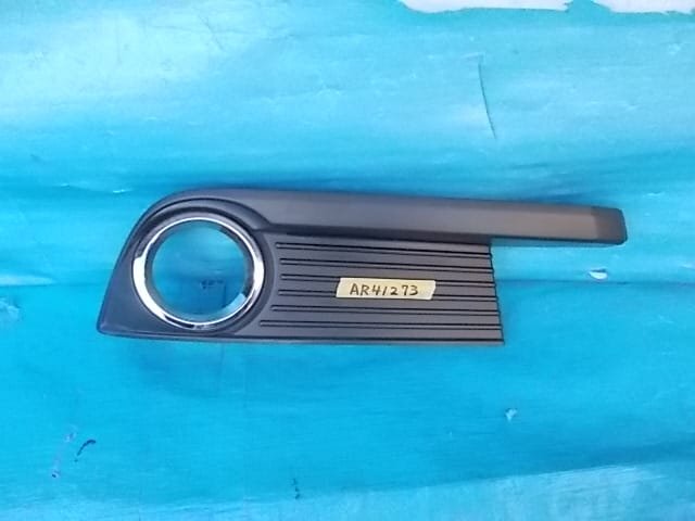 ノア ZRR80 / ZWR80 前期 右 フォグカバー №ZAR41273拍卖