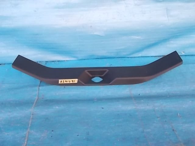 ルーミー M900A リアゲート スカッフトリム 内張り №ZAI41281拍卖