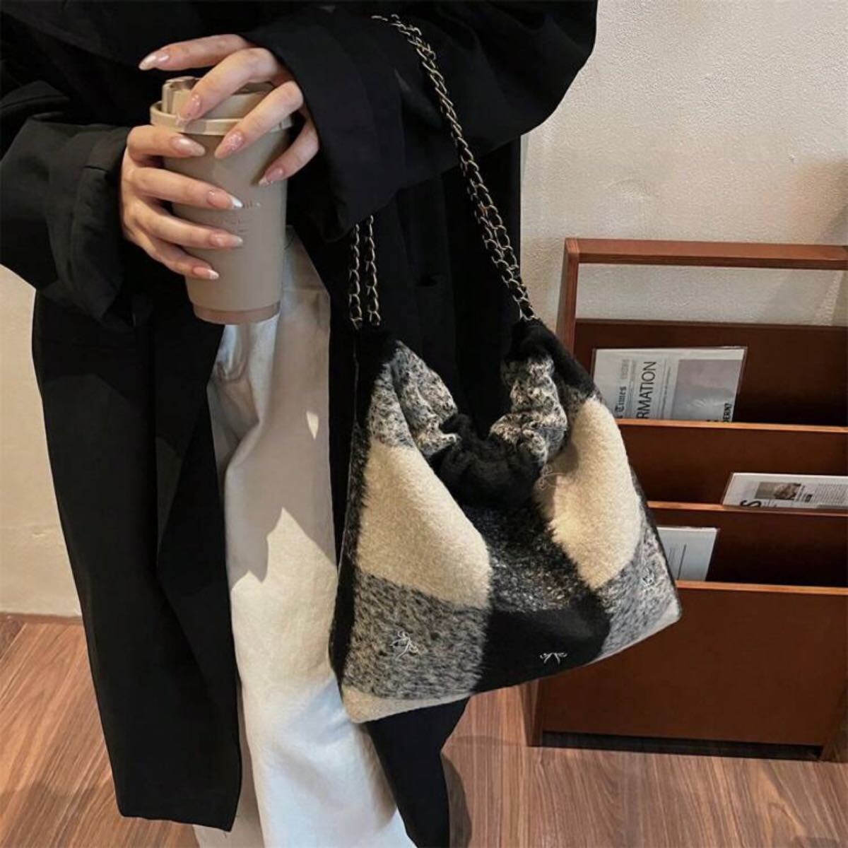 大人気!チェック柄秋冬バッグチェーンゴールドショルダーバッグ大人可愛いリボン 秋冬 きれいめ おしゃれ拍卖