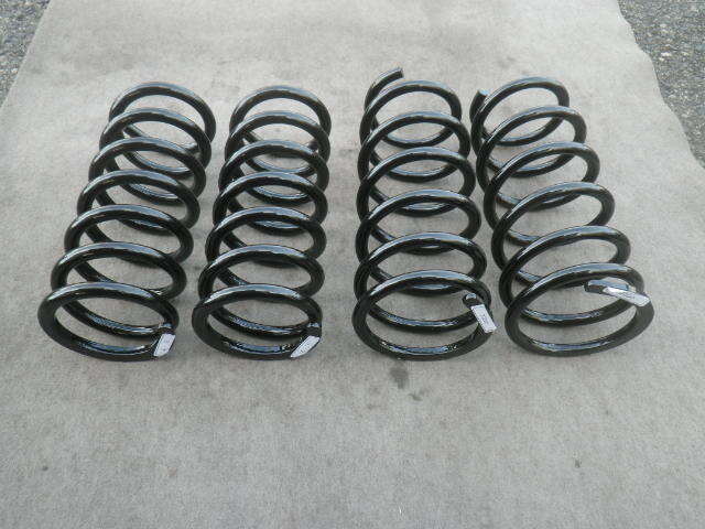 クラウン☆GRS180 GRS200◆社外ローダウンスプリング 新品未使用品 4224拍卖