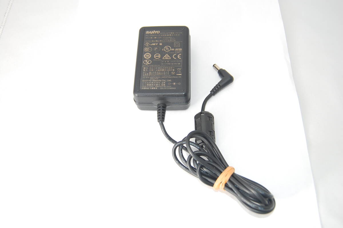 ★動作確認済み★ SANYO サンヨー デジタルムービーカメラ Xacti 用 ACアダプター VAR-G10 / DMX-WH1 など用 #F-873拍卖