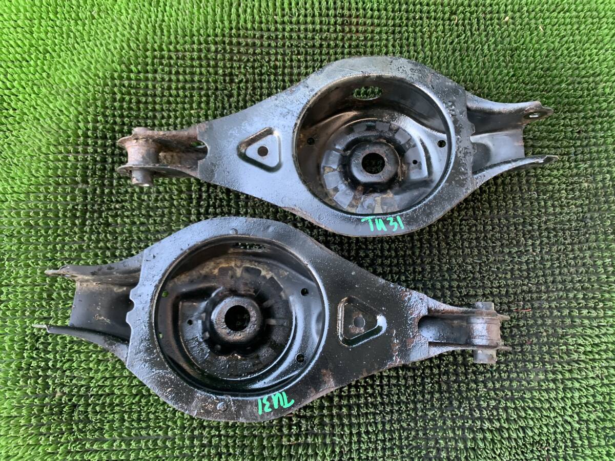 ●即決値段● 日産 プレサージュ TU31 リア ロアアーム 左右 セット ロワアーム拍卖