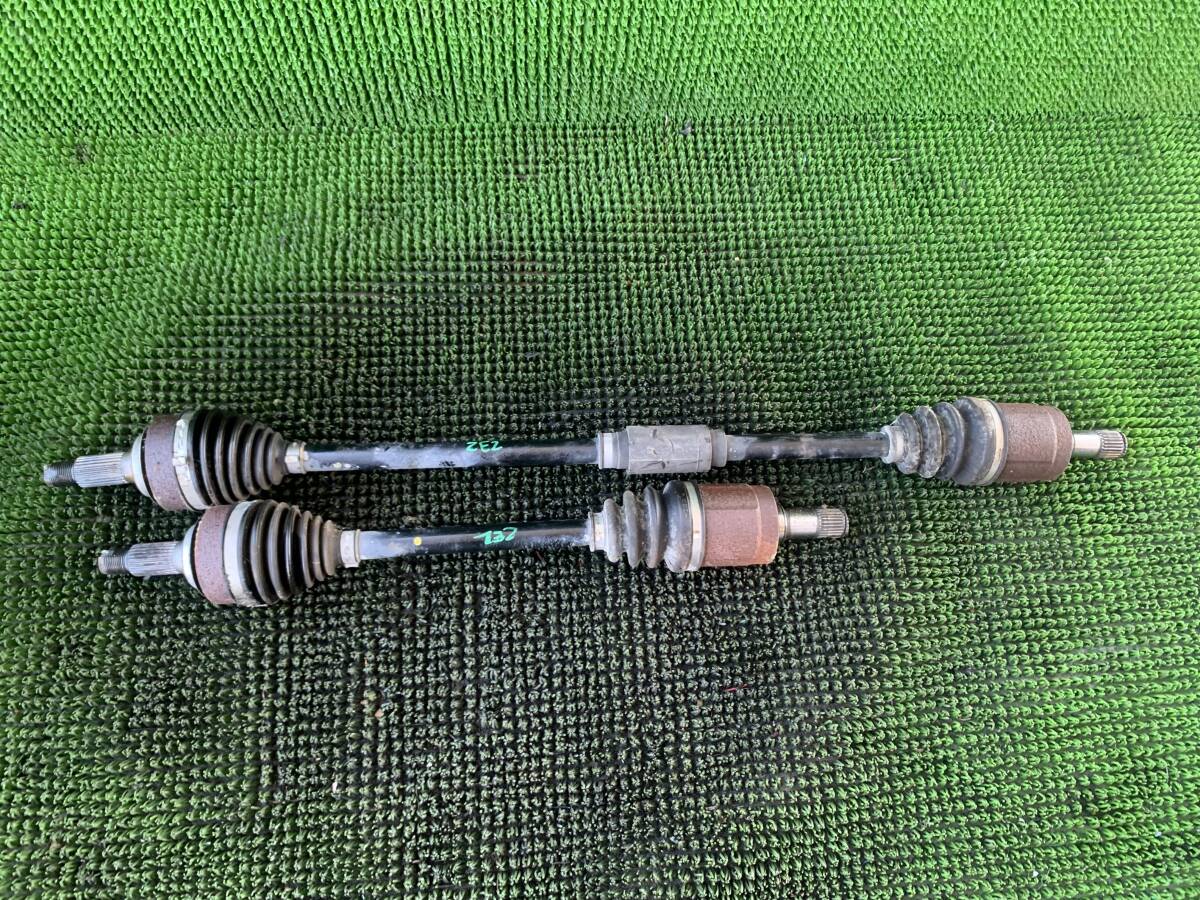 ●即決値段●ブーツ割れなし 異音なし●Z4-1 ホンダ インサイト ZE2 純正 ドライブシャフト 左 右 左右セット拍卖