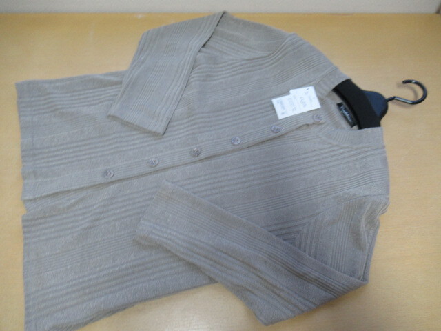 婦人前開きゆったりカーディガン・M-L寸・1着・A3拍卖