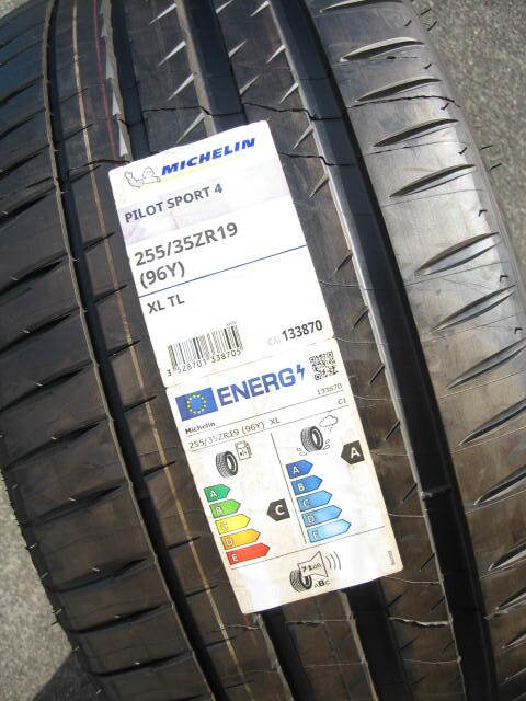 ☆新品激安☆ミシュラン PS4 255/35ZR19 1本拍卖